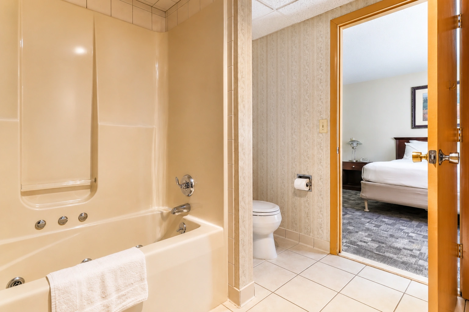 One Bedroom Suite