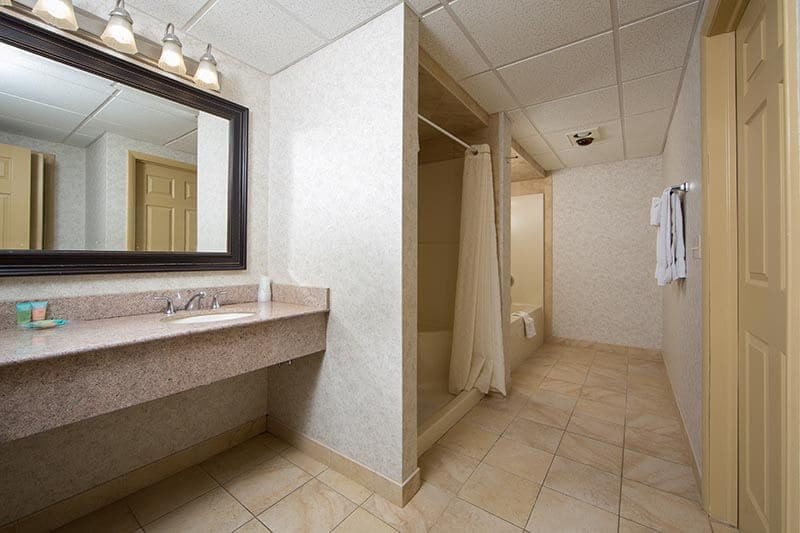 Two Bedroom efficiency Bathroom