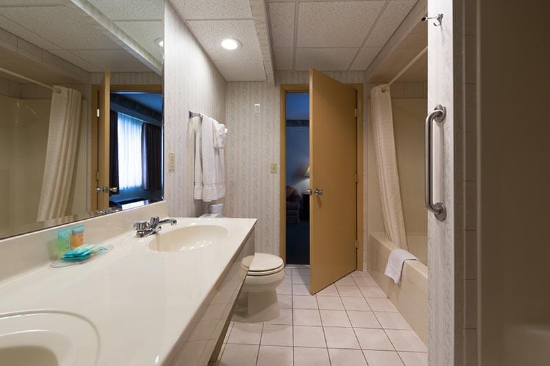 One BDRM Suite bathroom
