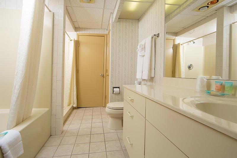 One Bedroom Efficiency Bathroom