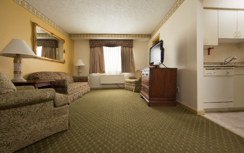 312 One BDRM Efficiency Livingroom Kitchen2 1