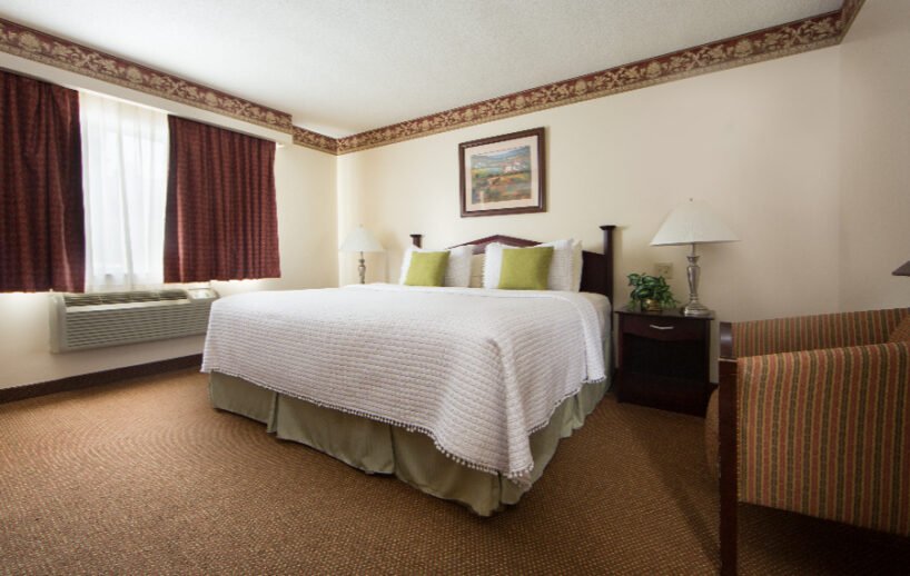 129 Two BDRM Suite Bedroom1 King 1