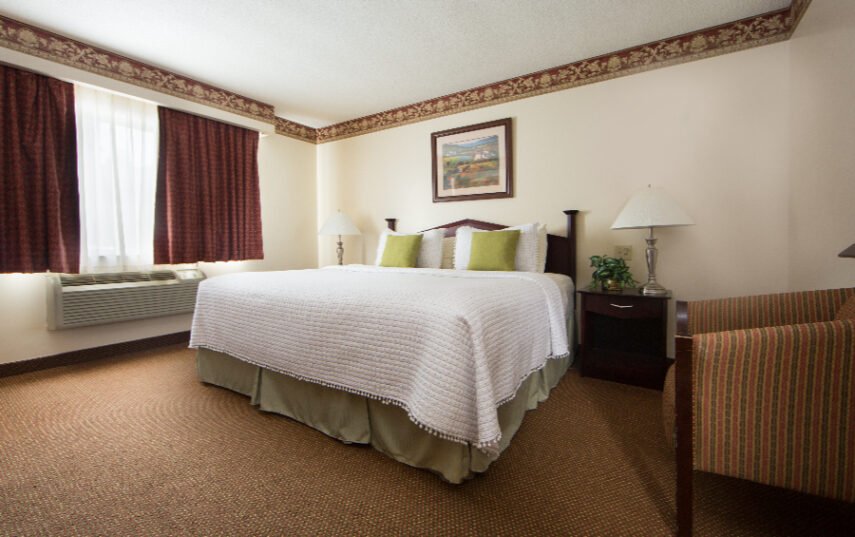 129 Two BDRM Suite Bedroom1 King 1