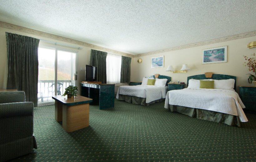 155 Deluxe bedroom 1