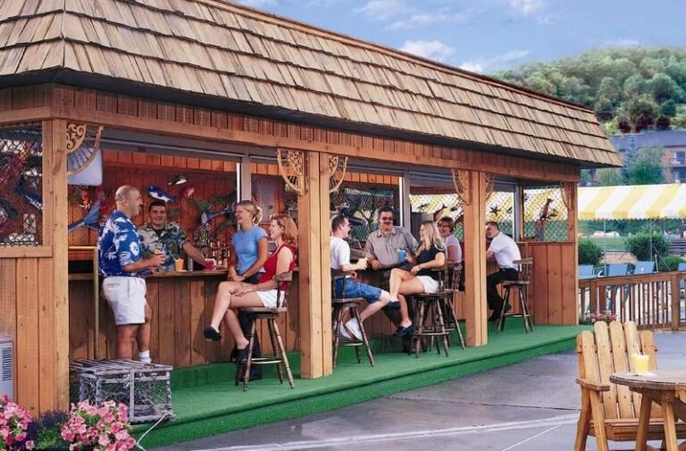 Bars and Lounges in Catskills New York 9 Pool Grill Bar and Raw Bar