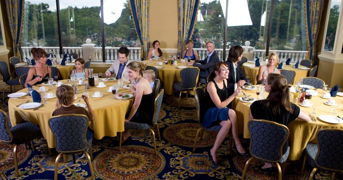 Chef-curated wellness dining at Villa Roma